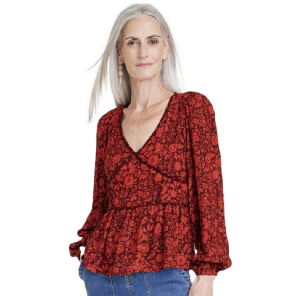 Knox Rose Long Sleeve Boho style top!